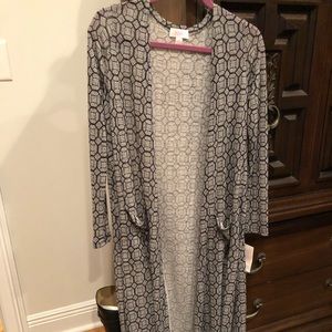 GOREGOUS LulaRoe NWT!! Sarah Duster